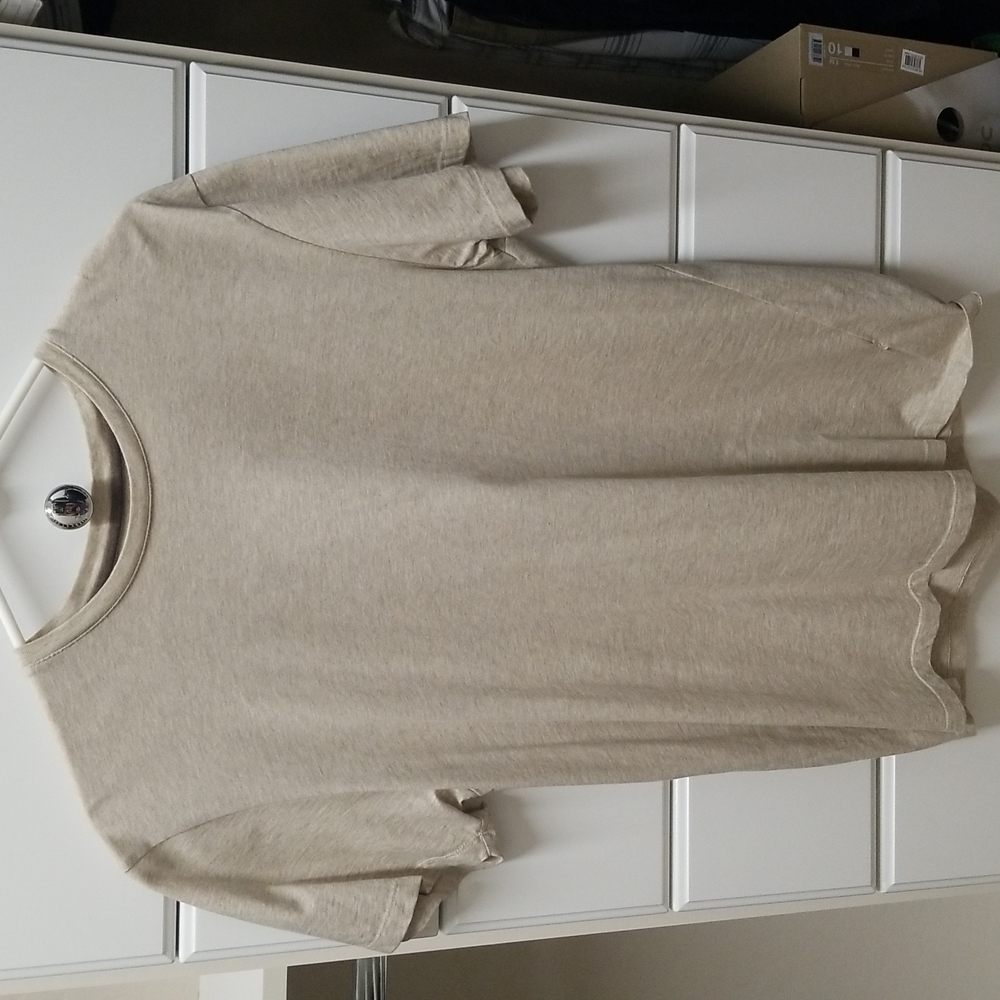 Banana Republic Beige Tshirt